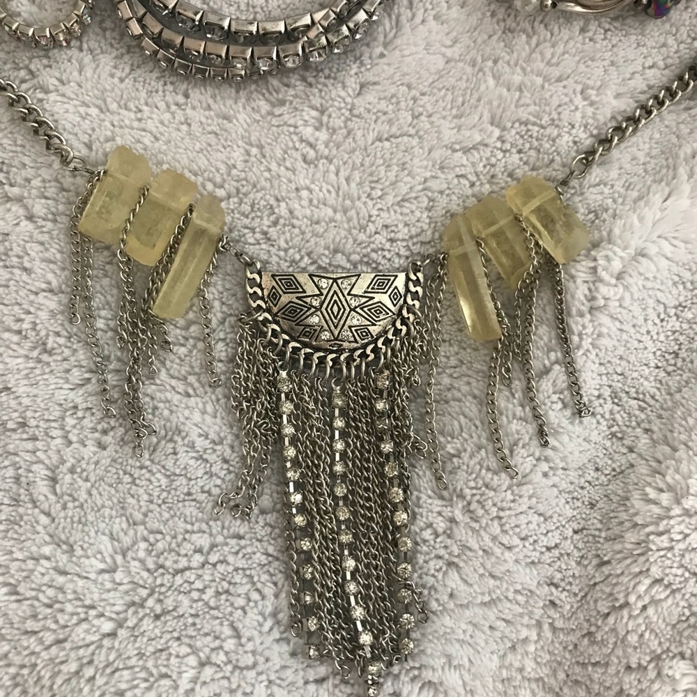 Jewelry bundle - Picture 2 of 5